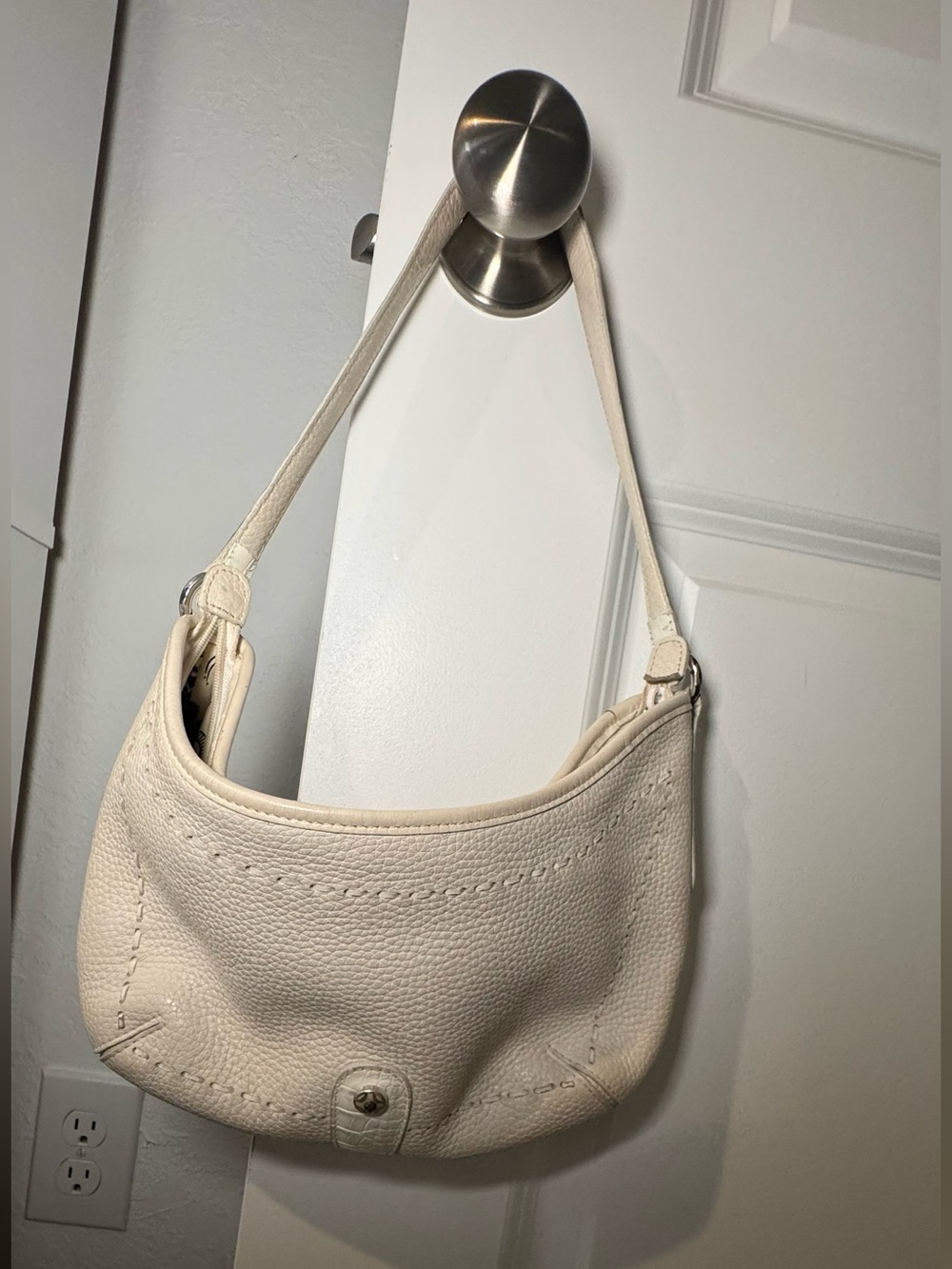 Brighton Cream Leather Shoulder Bag